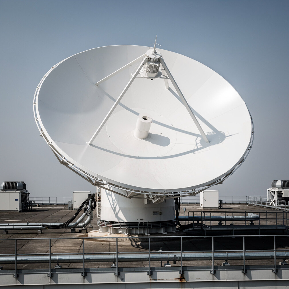Satellite dish used for broadcast signal transmission